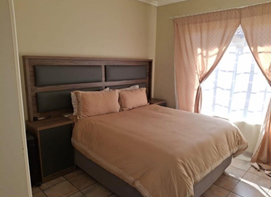 2 Bedroom Property for Sale in Vaalpark Free State